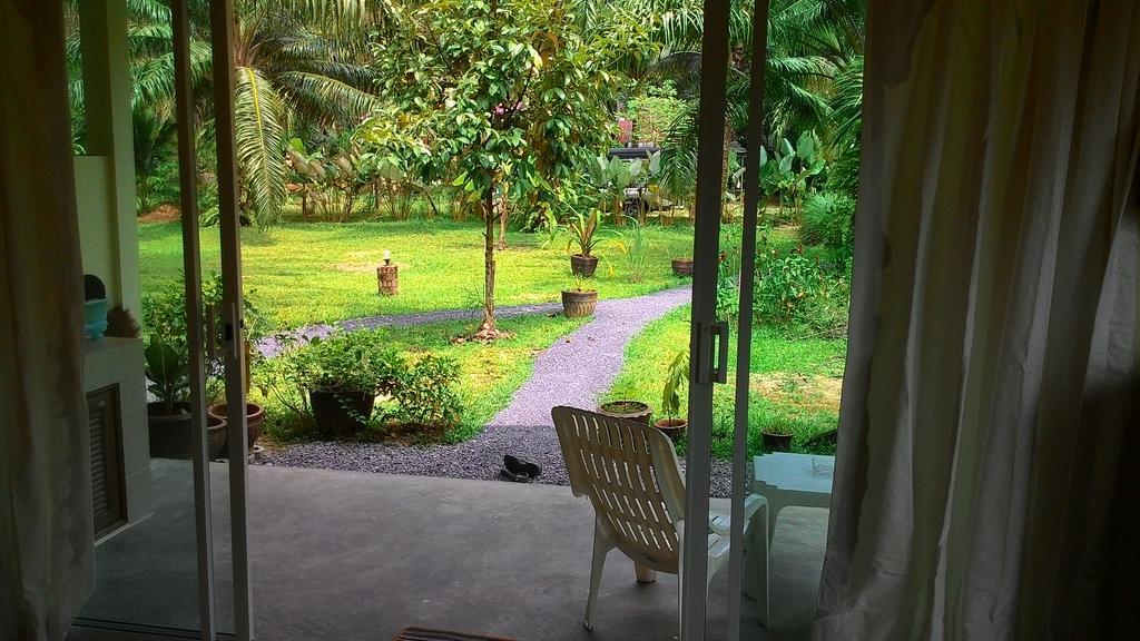 Vila Aathid Garden Khao Lak Pokoj fotografie