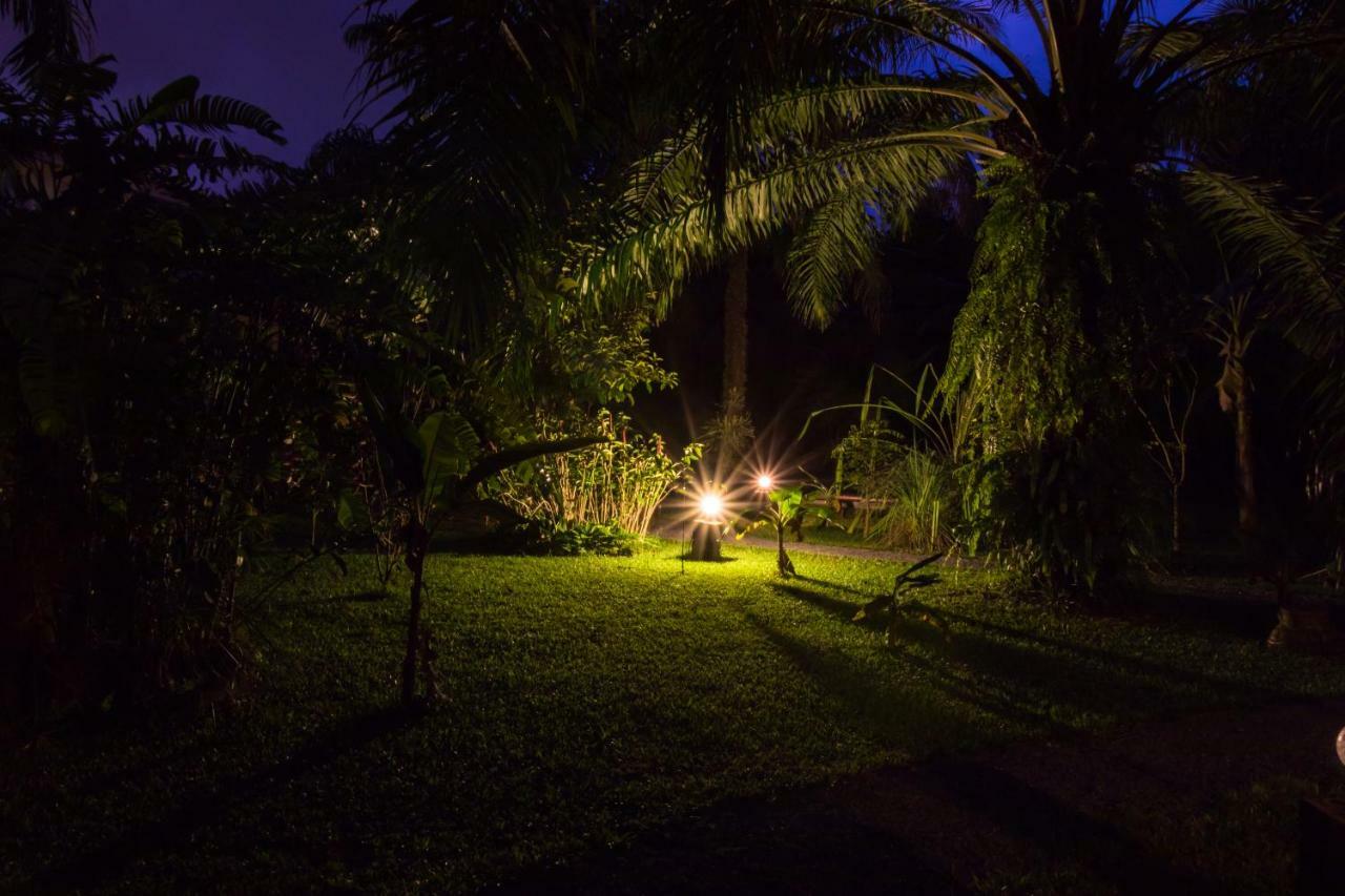 Vila Aathid Garden Khao Lak Exteriér fotografie
